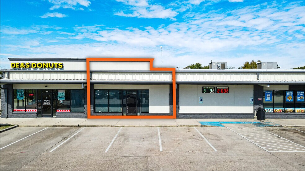 More Photos Of 5943 E State Highway 21, Bryan Truck Stop For Lease