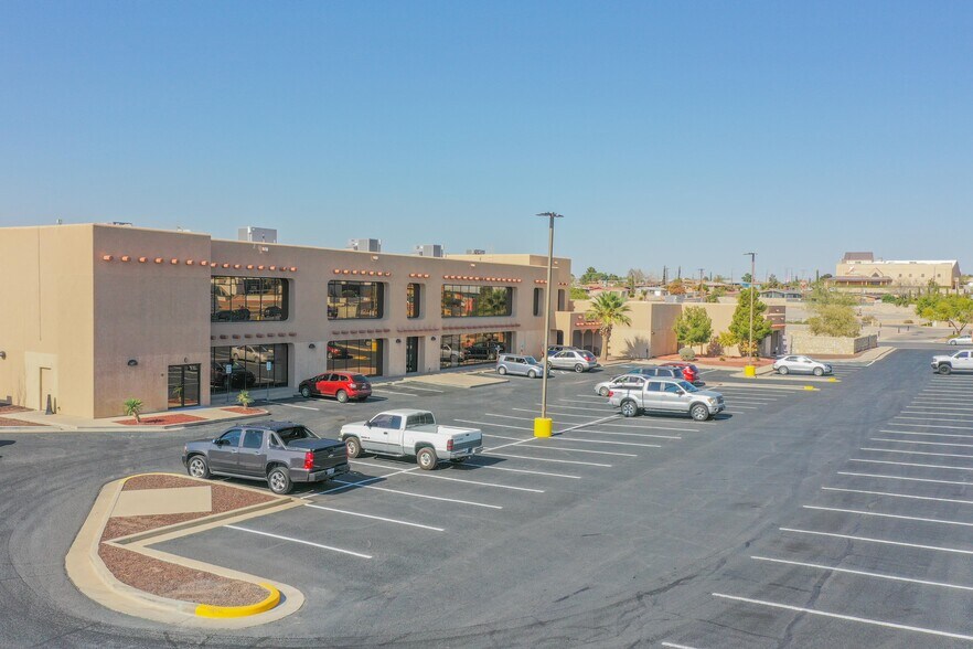 More Photos Of 10420 Vista Del Sol Dr, El Paso Office For Sale