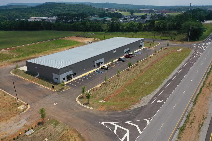 More Photos Of 5150 Memorial Pky NW, Huntsville Flex For Lease