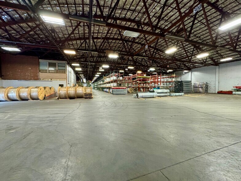 More Photos Of 400 Allwood Rd, Clifton Warehouse For Lease