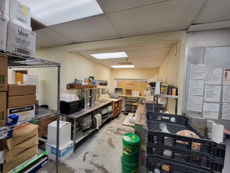 More Photos Of 530 Devine St, Columbia Restaurant For Sale