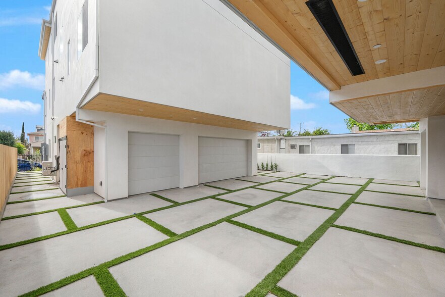 More Photos Of 5248 Auckland Ave, North Hollywood Apartments For Sale