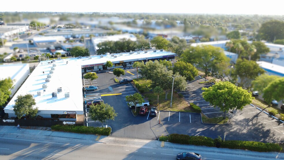 Primary Photo Of 2301 NE 5th Ave, Pompano Beach Freestanding For Sale