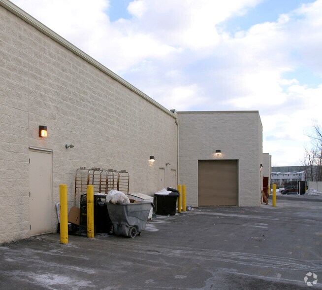 More Photos Of 1212-1232 Farmington Ave, Bristol Unknown For Lease