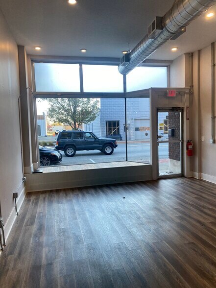 More Photos Of 201 N Wayne St, Piqua Storefront Retail Residential For Lease