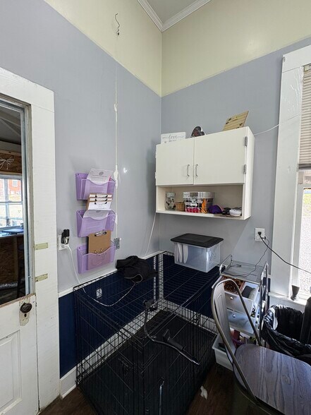 More Photos Of 209 Broad St, Manchester Office Residential For Sale
