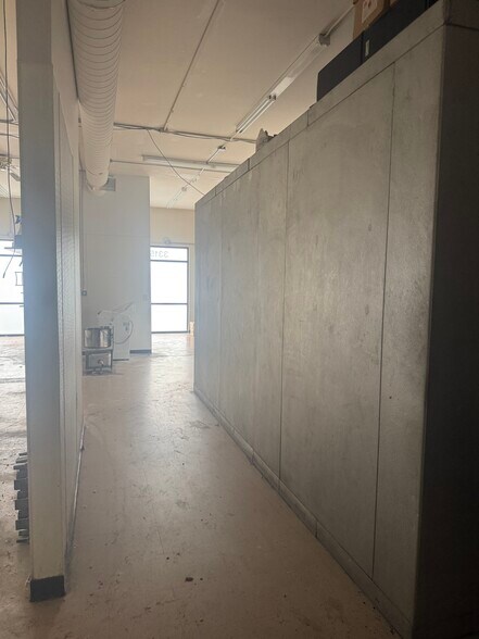 More Photos Of 3315 SW Williams Blvd, Cedar Rapids Storefront Retail Office For Lease