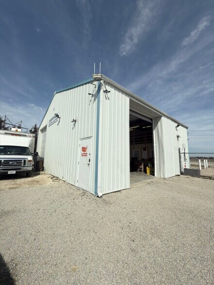 More Photos Of 18900 Webster St, Spring Hill Land For Lease