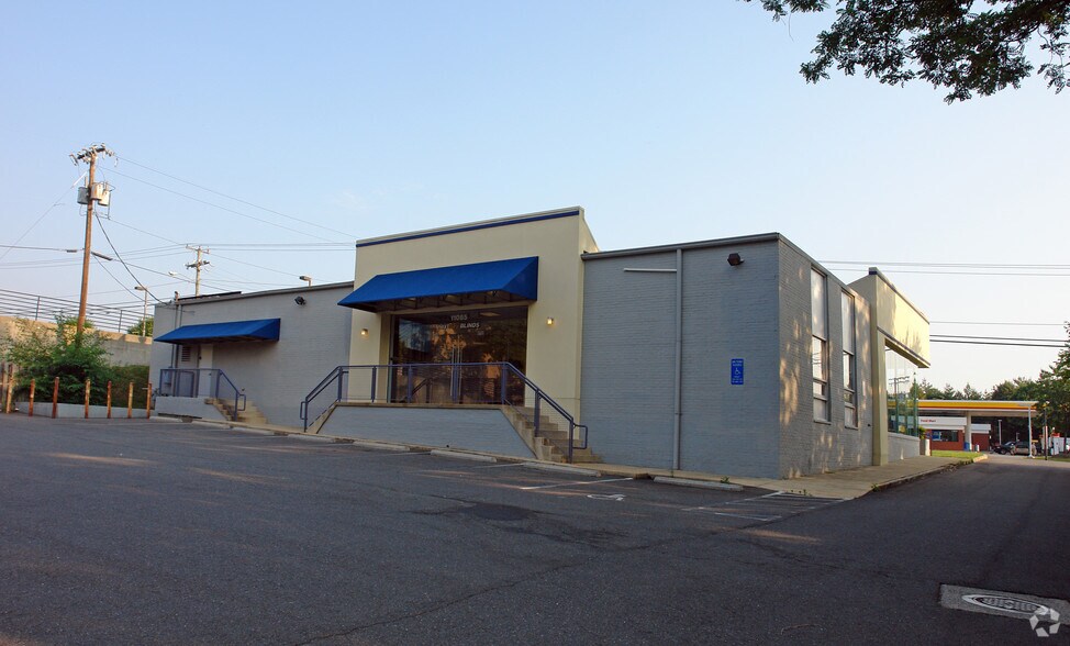 More Photos Of 11085 Lee Hwy, Fairfax Freestanding For Lease