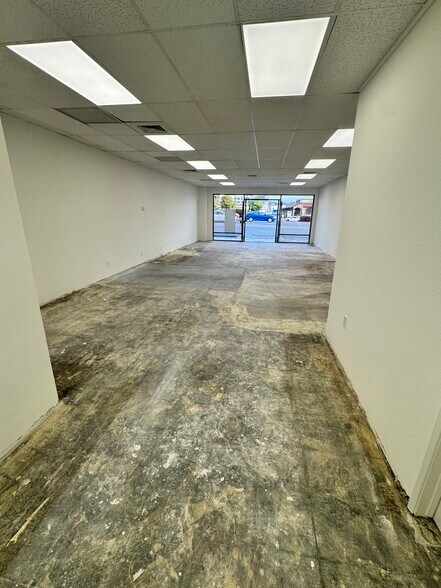 More Photos Of 317-329 S Rancho Santa Fe Rd, San Marcos Unknown For Lease