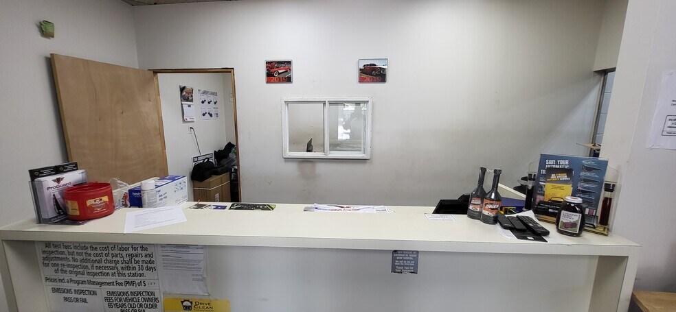 More Photos Of 582 Butler St, Pittsburgh Auto Repair For Sale