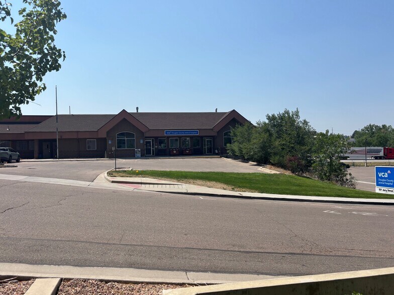 More Photos Of 515 Jerry St, Castle Rock Office For Sale