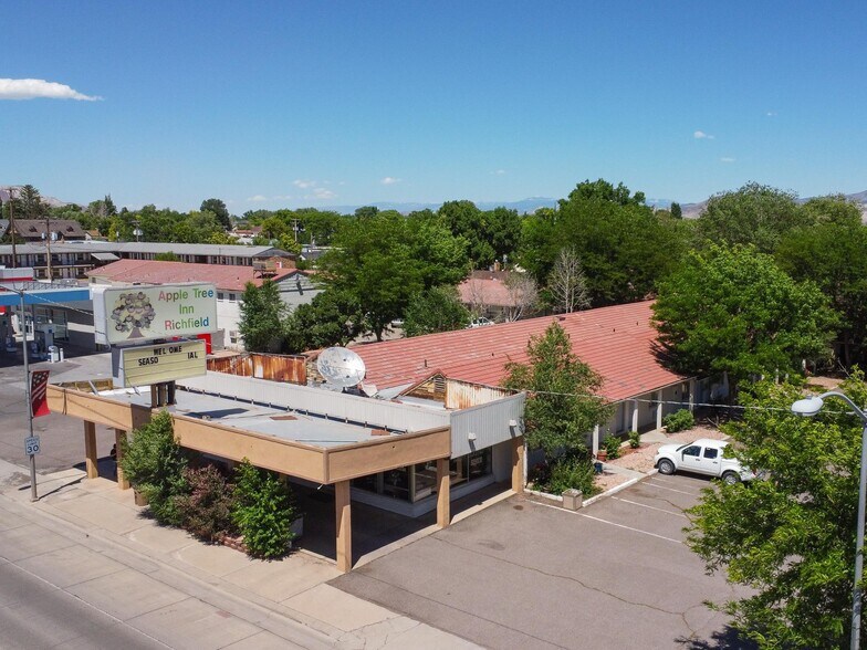 More Photos Of 145 S Main St, Richfield Hotel For Sale