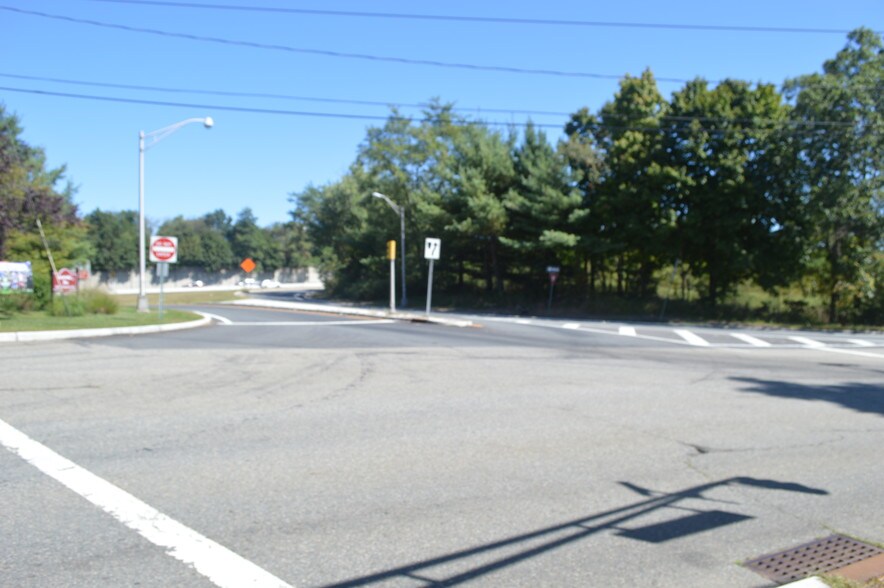 More Photos Of W Oakland Ave, Oakland Land For Sale