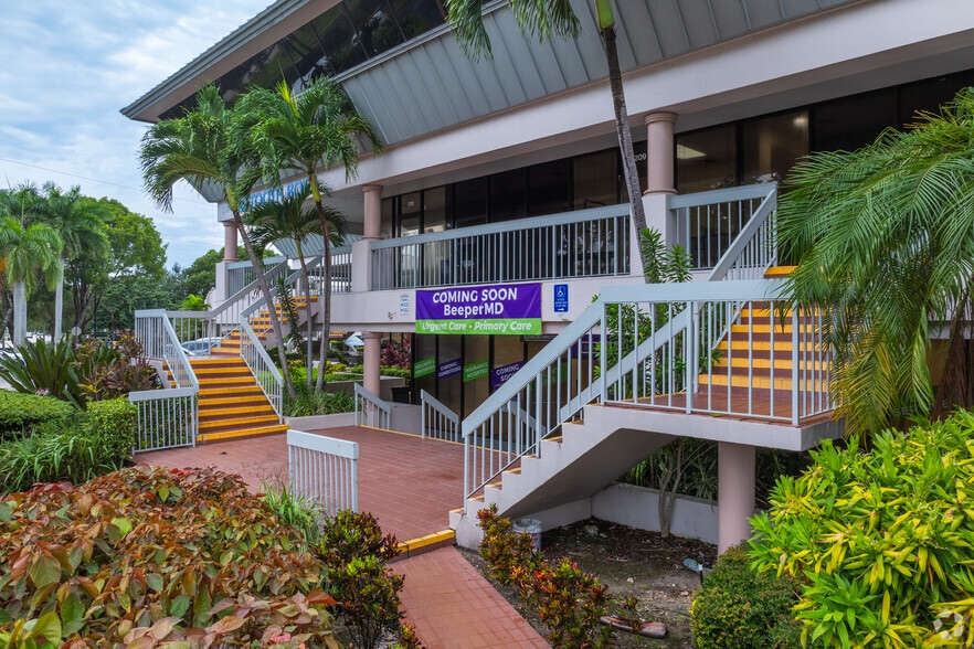 More Photos Of 21301 Powerline Rd, Boca Raton Medical For Sale