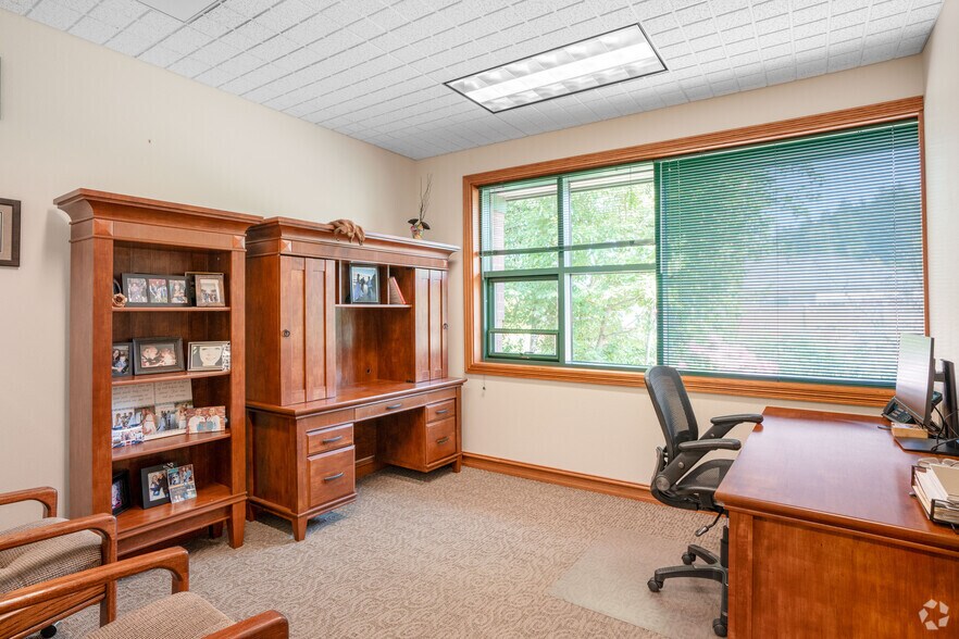 More Photos Of , Salem Office For Sale