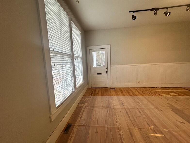 More Photos Of 103 Kelly Mill Rd, Cumming Office For Sale