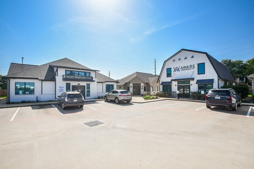 More Photos Of 23219 Red River Dr, Katy Medical For Sale