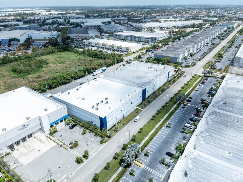 More Photos Of 11305 NW 122nd St, Miami Refrigeration Cold Storage For Lease