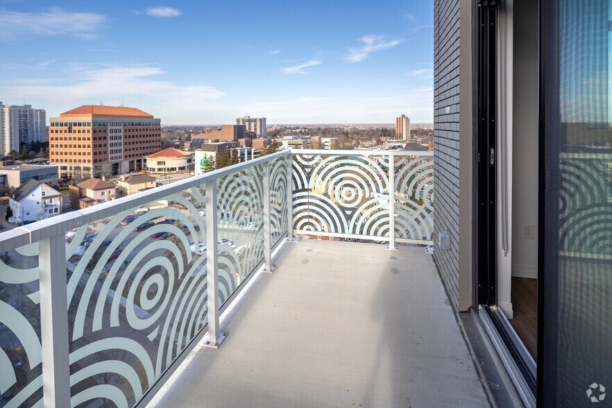 More Photos Of 66 Weber St E, Kitchener Apartments For Lease