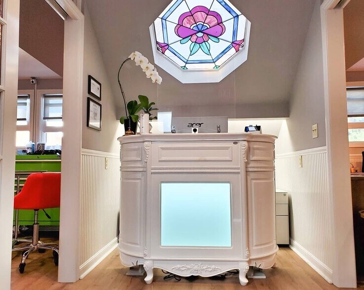 More Photos Of 1200 6th Ave, Belmont Office For Lease