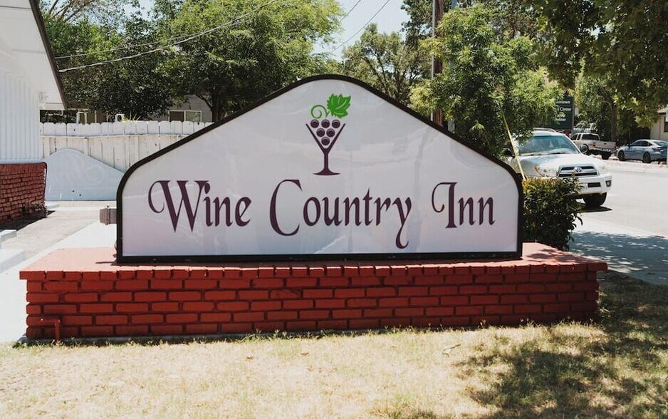 More Photos Of 3548 Spring St, Paso Robles Hotel For Sale