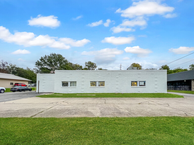 Primary Photo Of 1409 Robinson Rd, Old Hickory Service For Lease