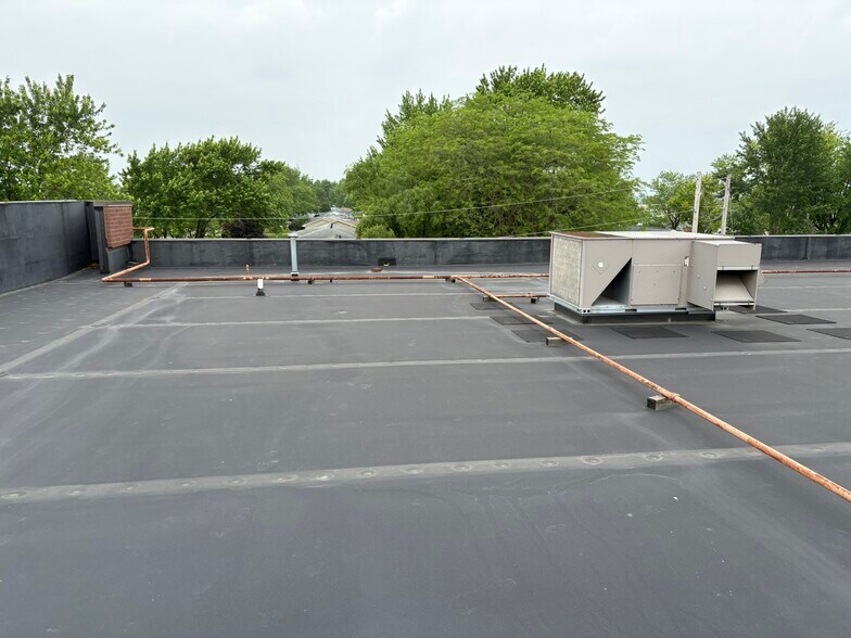 More Photos Of 1000 N Williams St, Paulding Drugstore For Sale