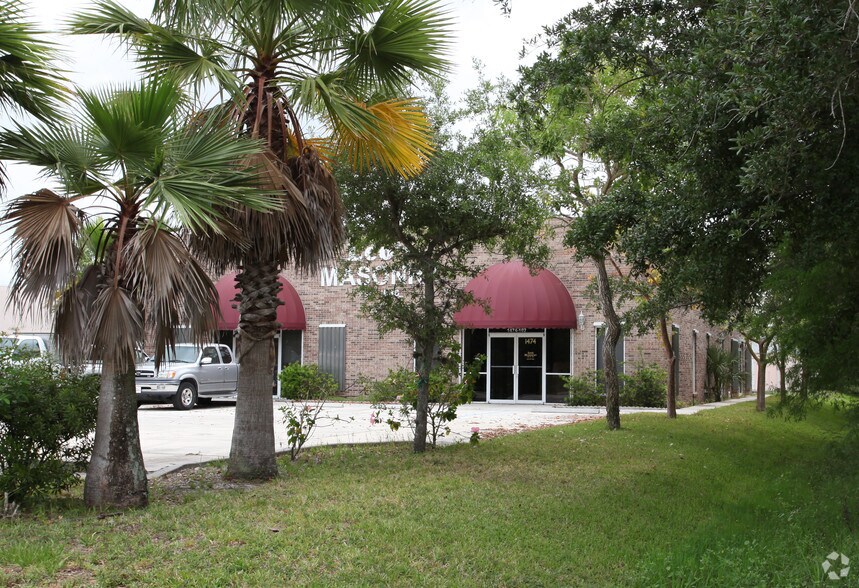 More Photos Of 1474 Rail Head Blvd, Naples Office For Lease