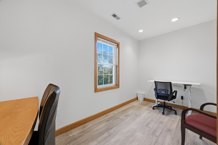 More Photos Of 123 Elm St, Old Saybrook Medical For Sale