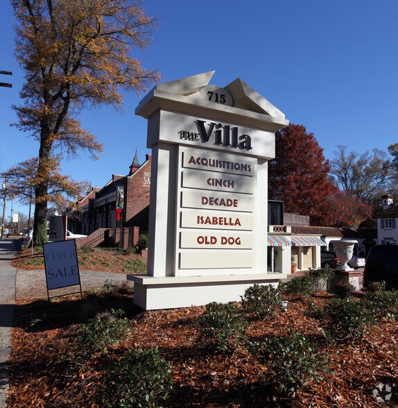 More Photos Of 715 Providence Rd, Charlotte Unknown For Lease