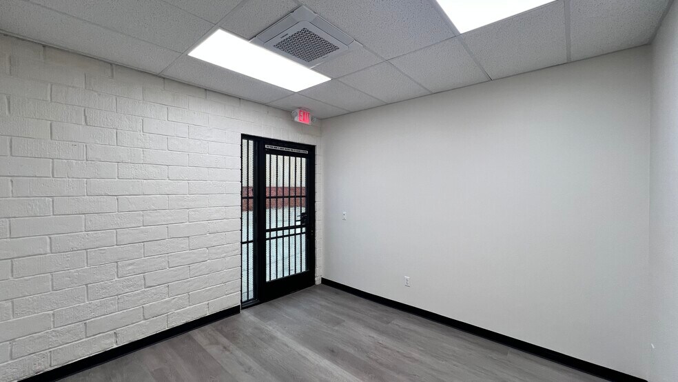 More Photos Of 1260-1270 W 134th St, Gardena Warehouse For Lease