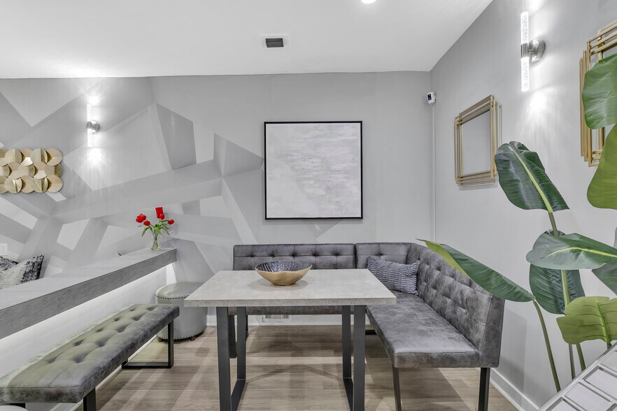 More Photos Of 7424 Washington Ave, Pittsburgh Office For Lease