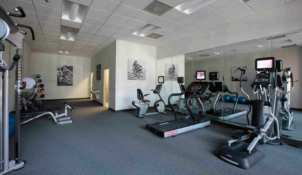 More Photos Of 1 Commerce St, Montgomery Office For Lease