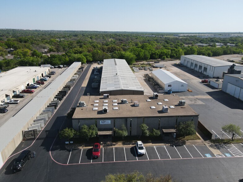More Photos Of 7201 W Vickery Blvd, Fort Worth Warehouse For Sale