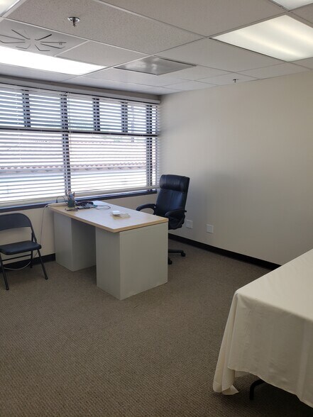 More Photos Of 28348 Roadside Dr, Agoura Hills Office For Lease