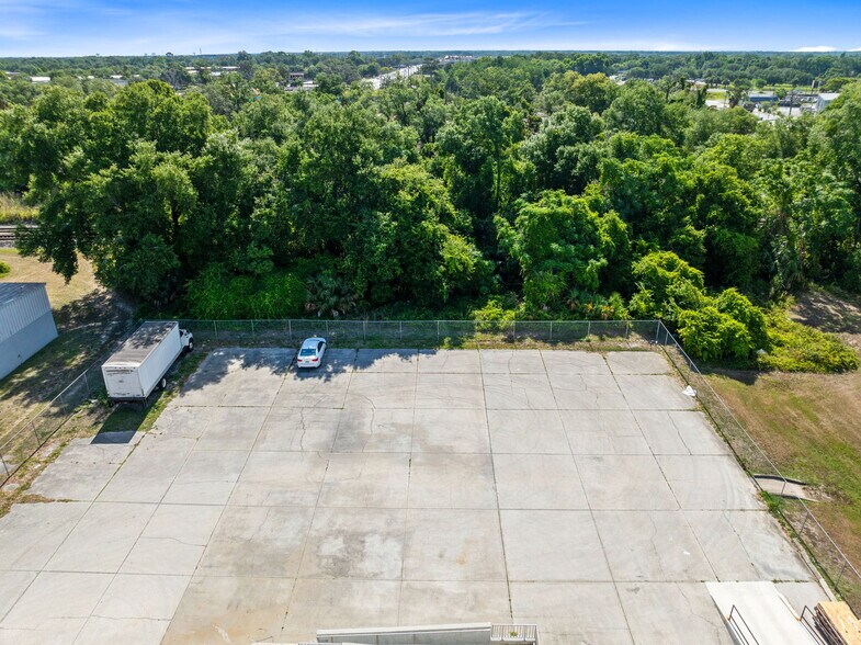 More Photos Of 1356 Bennett Dr, Longwood Distribution For Lease