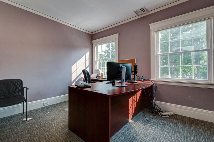 More Photos Of 8 Church St, Westborough Office Residential For Lease