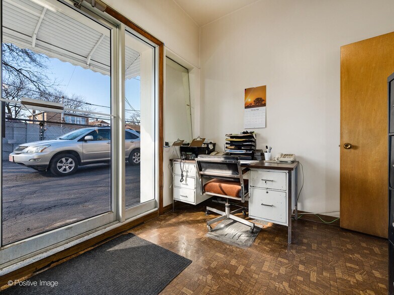 More Photos Of 2200 N Cicero Ave, Chicago Auto Dealership For Sale