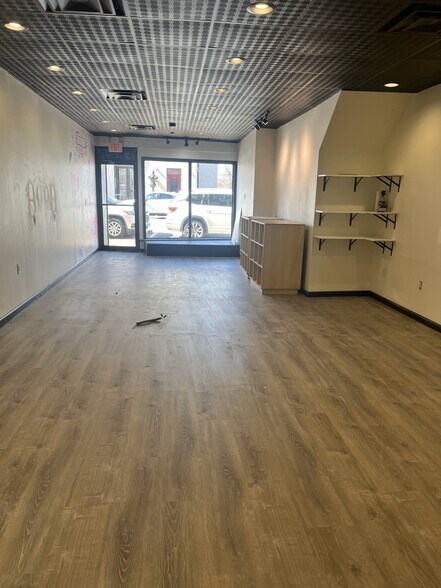 More Photos Of 51-59 Deer Park Ave, Babylon Storefront Retail Residential For Lease