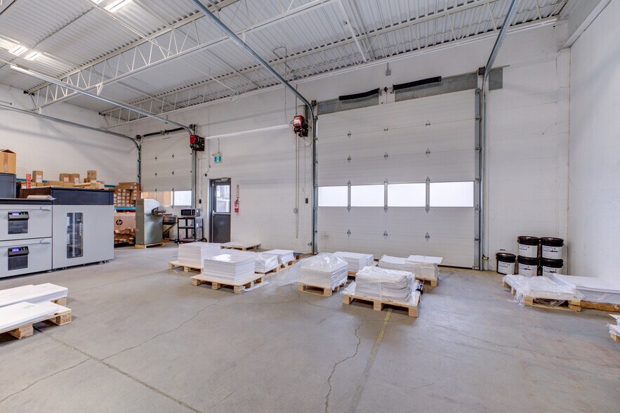 More Photos Of 26 Tamara Pl, Brantford Distribution For Sale