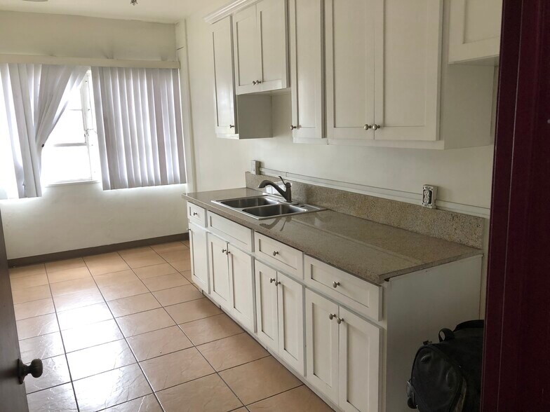 More Photos Of 6541 E Washington Blvd, Commerce Manufacturing For Lease