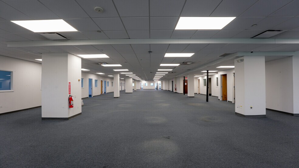 More Photos Of 900 Merchants Concourse, Westbury Office For Sale