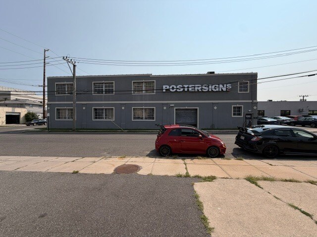 More Photos Of 48 Davis Ave, Port Washington Industrial For Sale