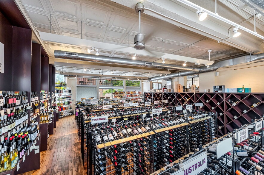 More Photos Of 30 Crafts Ave, Northampton Storefront For Lease