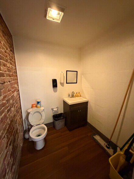 More Photos Of 157 E 8th St, Jacksonville Storefront Retail Residential For Sale