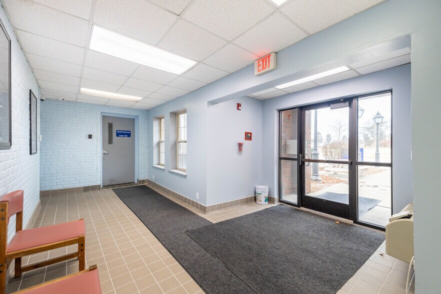 More Photos Of 6902 Chicago Rd, Warren Schools For Sale