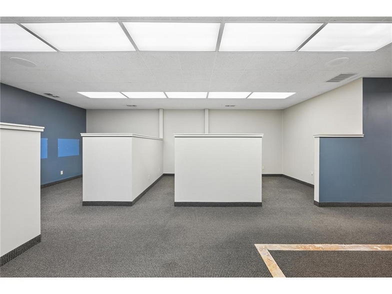 More Photos Of 700 Highway 55 E, Buffalo Office For Sale