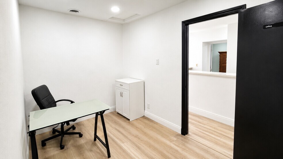 More Photos Of 4516 W Charleston Blvd, Las Vegas Freestanding For Sale
