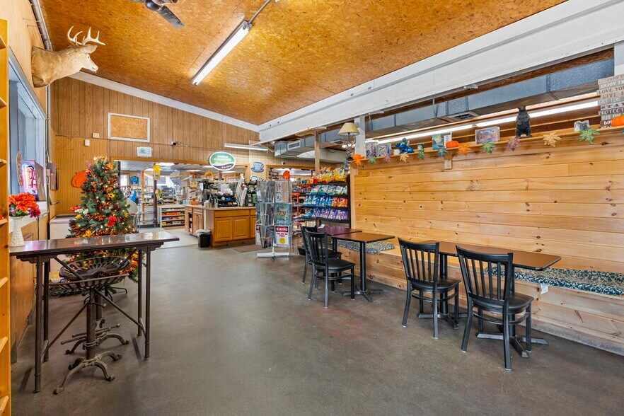 More Photos Of 409 Main St, Bingham Convenience Store For Sale